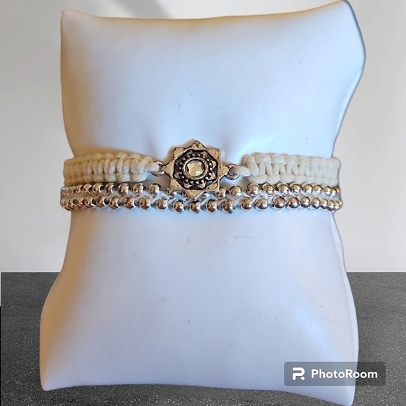 3/$30 Set of Two Ivory Floral Silver Beaded Macrame Adjustable Bracelets - Picture 1 of 5